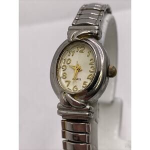 Womens Vintage Stretch Silver Watch New Battery